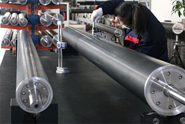 Why Carbon Fiber Rollers are a Good Choice for Automation Industry?